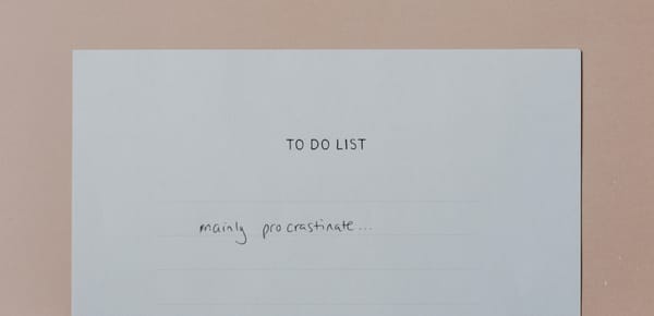 Showing a To Do List page with only text 'mainly procrastinate...' 